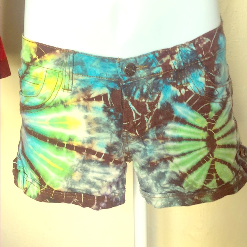 Tie dye shorts! Material similar to stretchy denim